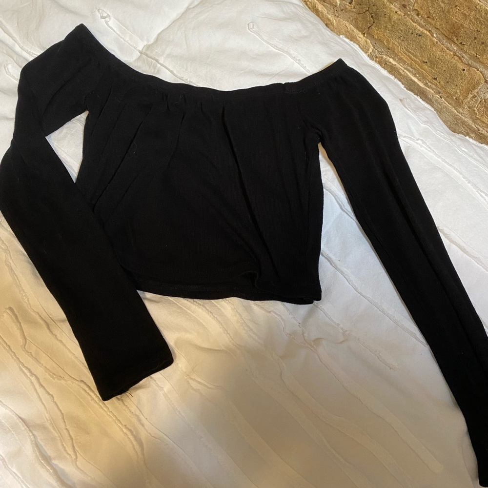 No brand - black cropped long sleeve top